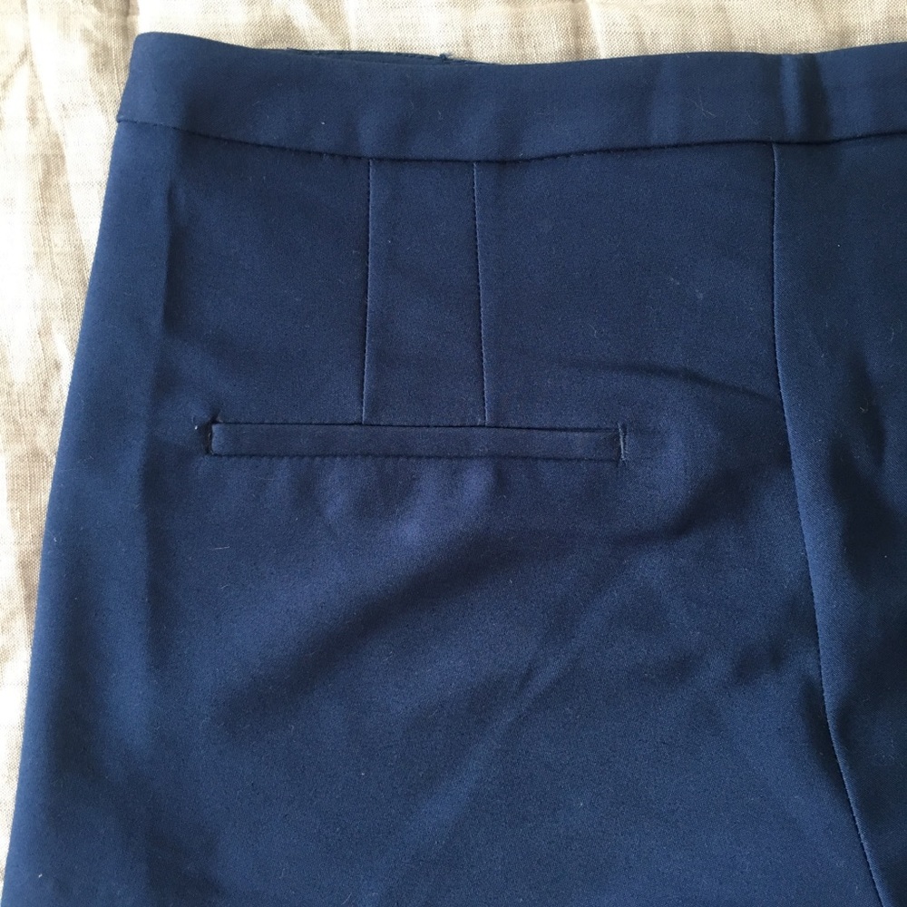 Zara Basic Short - Picture 3 of 4